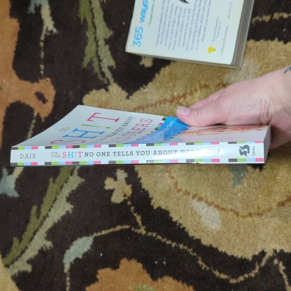 2 Parenting Books - Picture 4 of 6